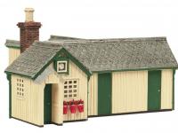 44-0193G Bachmann Scenecraft Tan-Y-Bwlch Station House Green